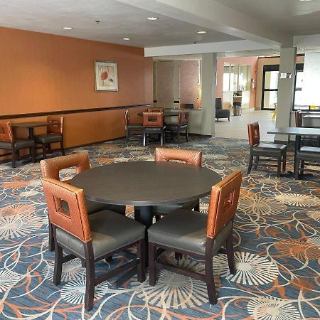 Spark By Hilton La Crosse Onalaska Ngoại thất bức ảnh