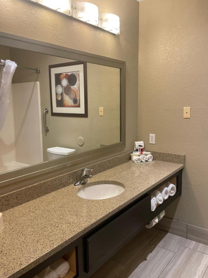 Spark By Hilton La Crosse Onalaska Ngoại thất bức ảnh